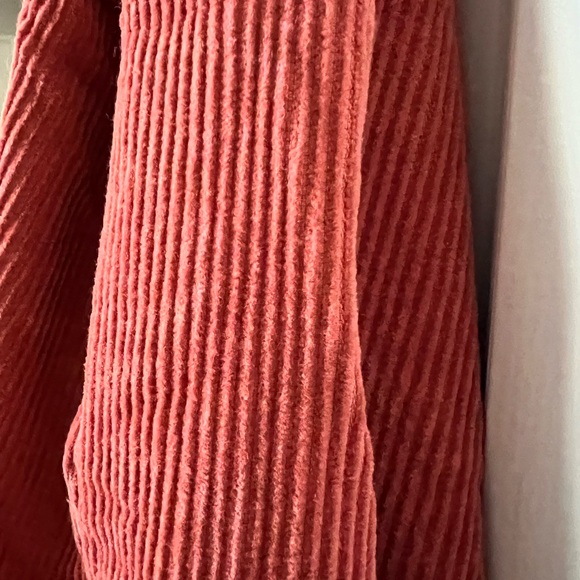 Forever 21 Corduroy Coral Red Crop Shacket Shirt Jacket Front Pockets Raw Hem L - Picture 4 of 7